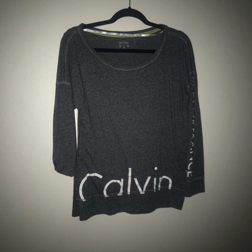 Calvin Klein gray active top